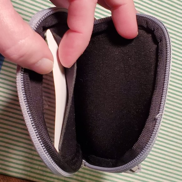 3 Universal Cell Phone Armband, Blk, 5.5 in Phones - Picture 3 of 4